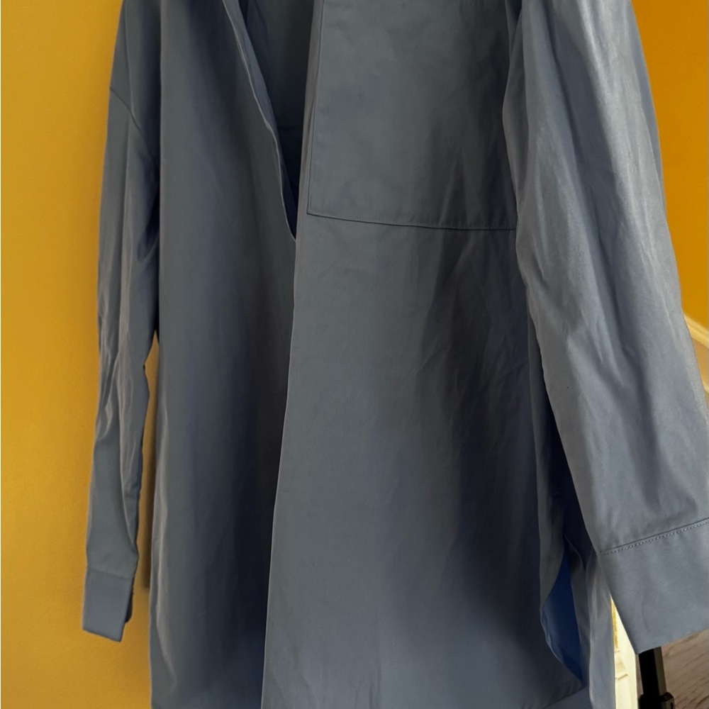Women’s oversized shirts